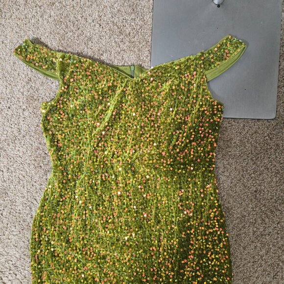 XL (10-12+) Faeriesty Chartreuse Green Velvet Off-Shoulder Mermaid Gown Sequins - Picture 4 of 8